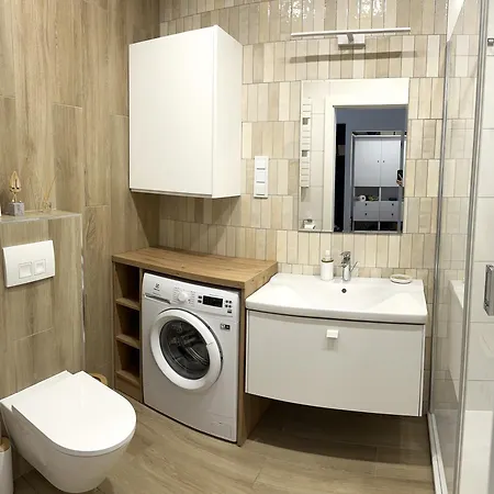 Polanki Aqua Z Garazem, Basen, Strefa *