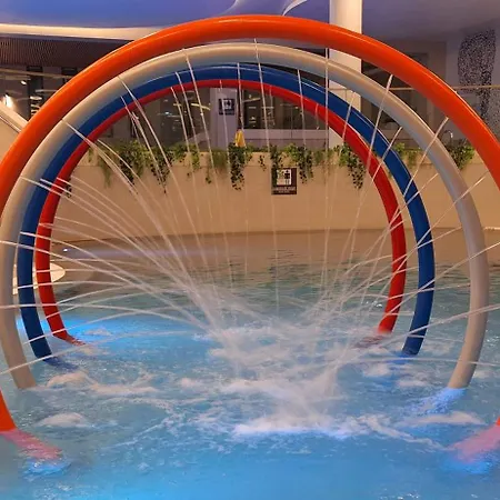 Polanki Aqua Z Garazem, Basen, Strefa * 科沃布热格